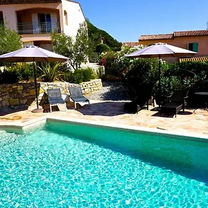 4* Couette-café Lone Star House